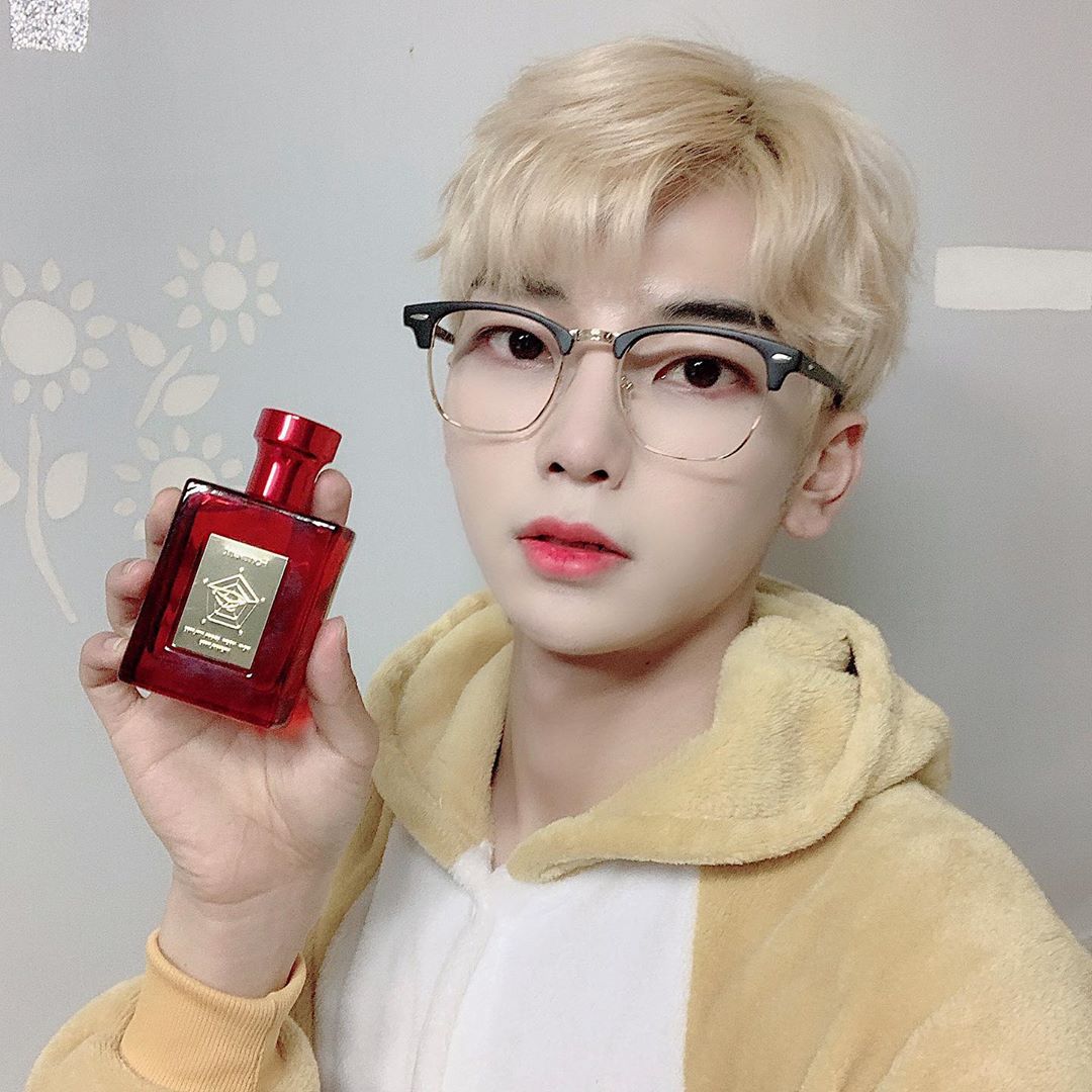 승휘 on Instagram: “포맨 시그니처 퍼퓸 코튼키스 향 지나가다 여성분들이돌아 보는향과 섹시한향기

올인원 퍼퓸 샤워 이하나로 머리 바디 페이스 한번에  편리하고 은은하고 여성분들이 좋아하는 향까지 있어 씻고나올때 향기가득”