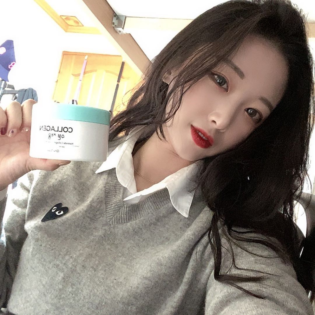 ❤쩡블리❤ on Instagram: “피부 흡수력 우주 최강💘 영양, 탄력, 보습을 200g 대용량에 담아 가성비 우주 최강💘 쫀쫀하고 촉촉하게 피부에 흡수되면서 자연 유래 성분 함유로 밤낮 구분 없이, 온 가족이 다 같이 사용할 수 있어서 좋은 제품🥰 전에 쓰던 수분 크림 다 써서…”
