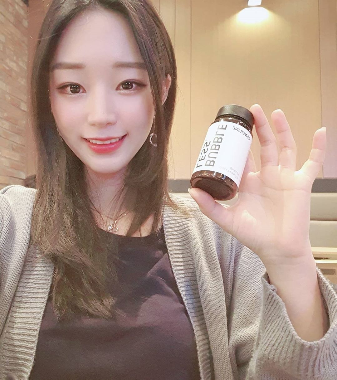 @say._.yolo on Instagram: “버블레스 센시라인❣ 코로나 (살이) 확찐자로 판명되어서.. 붓기라도 빼보려고 먹어보고 있습니닷☆ 센텔라아시아티사랑 은행잎 추출물, 호박농축분말이 혈액순환과 혈행개선을 촉진하고 붓기를 빼줘요! 급찐살은 살이 아니라 부은것 뿐이라는 믿음으로…”