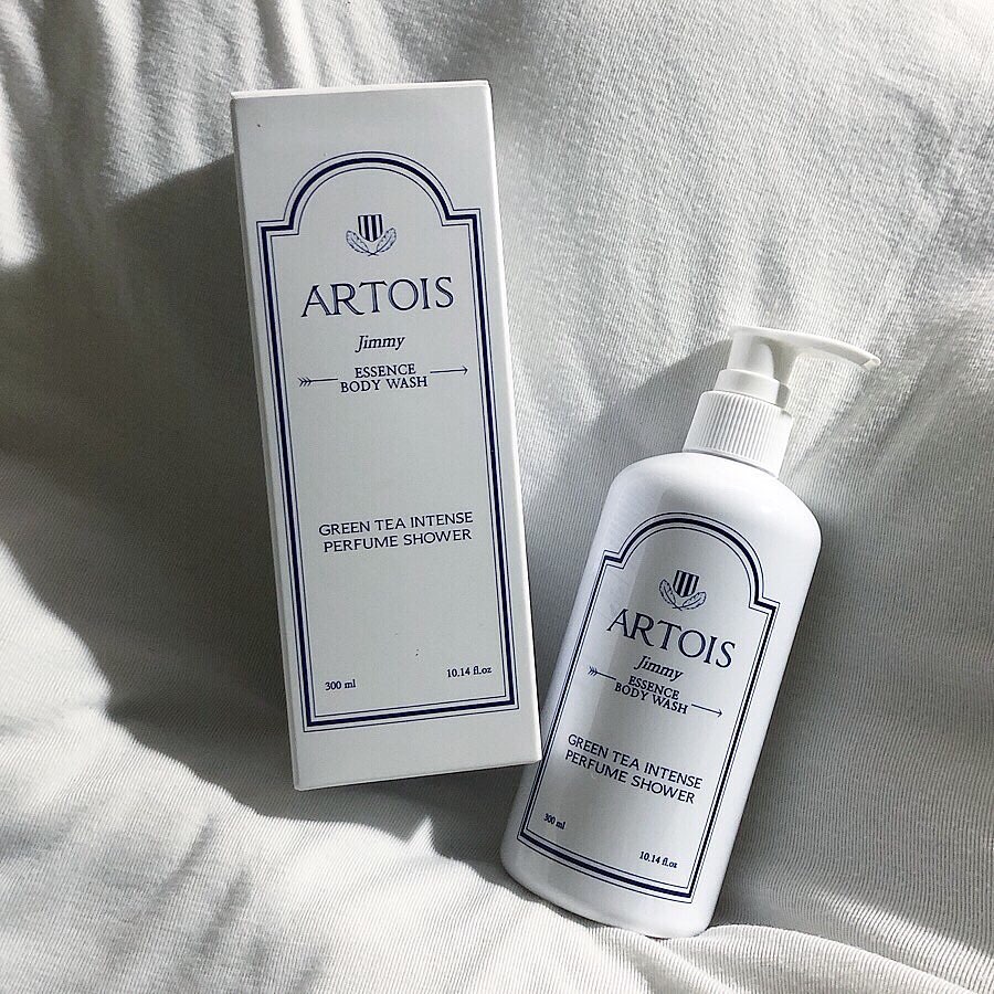 ღ정으니야ღ on Instagram: “바디워시 다른거 쓰다가 이거쓰면 피부가 촉촉해지고
향수뭐쓰냐고 항상 물어본당 아르투아 짱👍🏻
.
#천사연구소 #아르투아 #아르투아바디워시 #바디워시추천 #샤워향수 #향수바디워시 #송강바디워시 #artois”