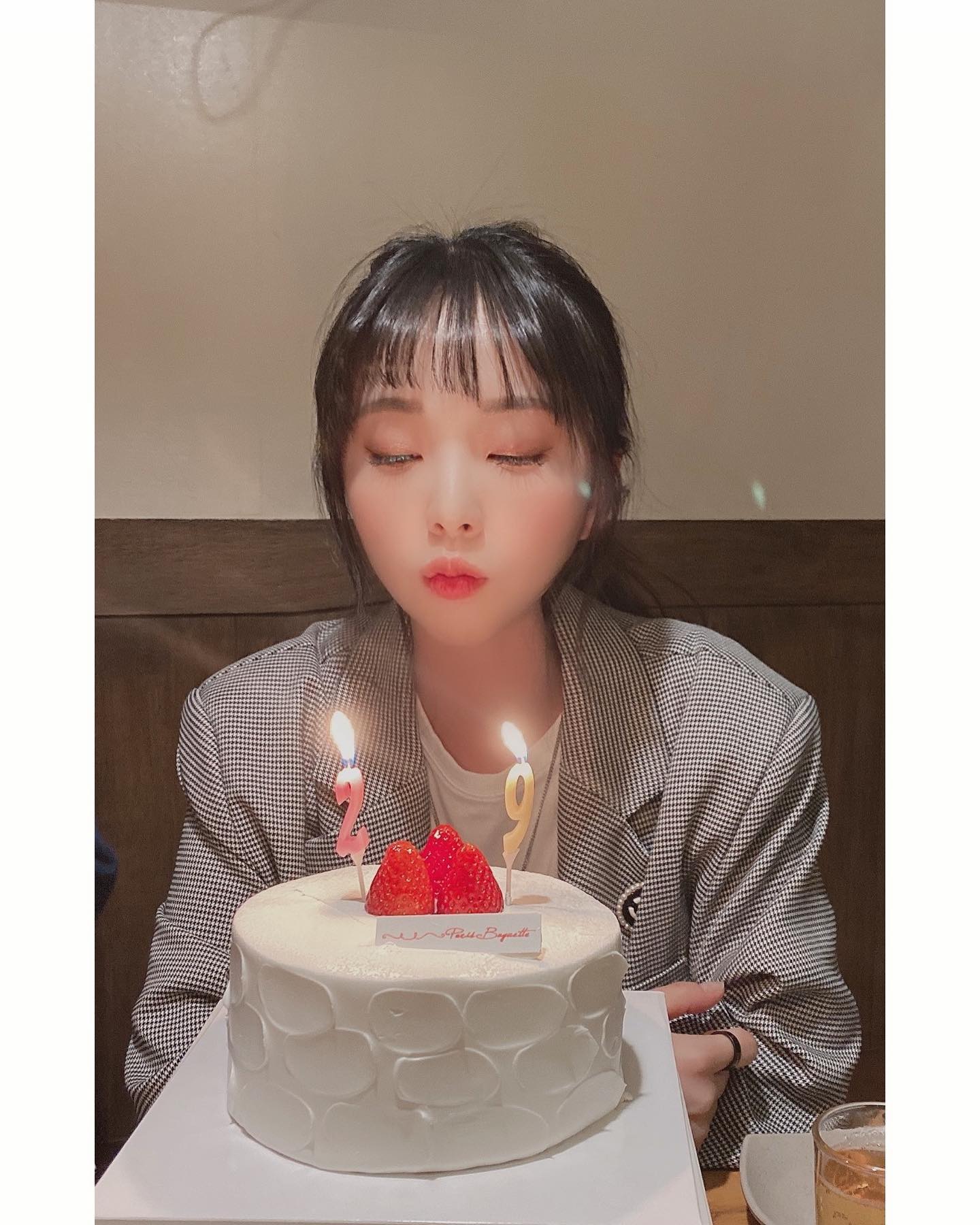 감사합니다❤️
.
.
.
#생일 #행복 #마지막20대 #아홉수우리들 #daily #dailylook #ootd