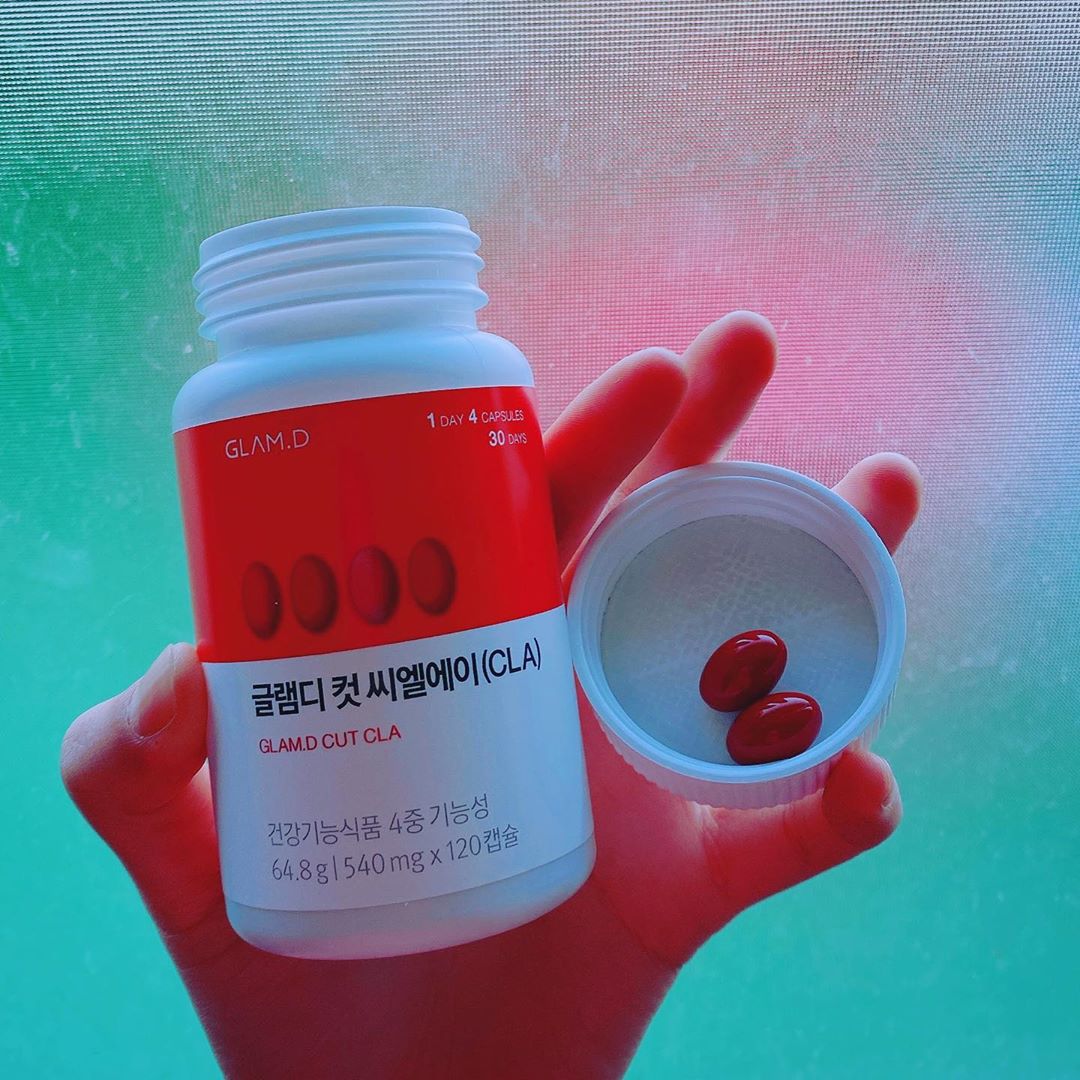 Uha.o on Instagram: “요즘 다이어트에 운동에 아주 힘이드는데  역시 믿고먹는 글램디 컷 CLA👍🏻 많은 보조제를 먹어본 사람으로써 하루에 한끼정도는 먹고싶은거 먹고 운동하면서 글램디 먹어주니까 2키로는 그냥 순삭이네  공액리놀리산 성분자체가 성인 과체중 조절에도 좋고…”