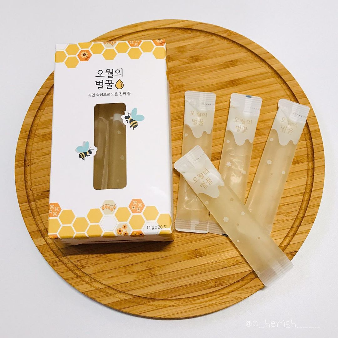 먹부림러 ˃̵͈̑ᴗ˂̵͈̑ on Instagram: “#오월의꿀 🍯 ⠀⠀⠀⠀⠀⠀⠀⠀⠀⠀⠀⠀⠀⠀⠀⠀⠀ 오월의 꿀은 일 년에 단 한 번, 아카시아 꽃이 피는 5월에 얻을 수 있는 천연숙성 '아카시아 벌꿀'이에요〰️ 하루 이틀만에 인공적인 농축과정을 통해 얻은 꿀도 천연 벌꿀이라고 불리지만 천연숙성벌꿀이…”