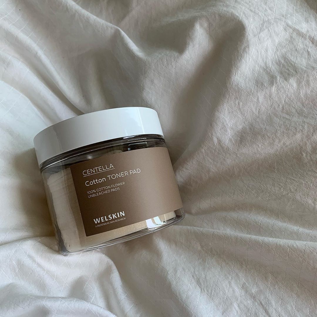 スビンෆ on Instagram: “목화씨까지 그대로 보이는 목화솜 토너패드 !! 순면 목화솜으로 피부에 저자극 80mm의 넉넉한 사이즈 병풀추출물 2,100ppm 함유…”