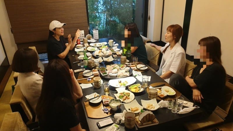 #30년지기 소꿉친구들과❣❣ #인계동맛집 #긴자 에서  폭풍수다 삼매경. 
만나면 마음이 따뜻해지는 요녀석들♡
항상 행복하자~사랑하는 친구들🙆‍♀️❤ 30주년 기념으로 겨울여행을 계획하며~

#공인중개사 
#수원호매실 
#수원인계동
#호매실
#좋아요테러반사
#부랄친구
#인계동횟집