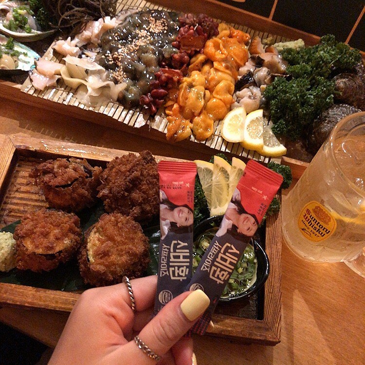 페 파 🍩 on Instagram: “해산물 킬러 오늘 듁는날🐚 ⠀ 술 취 해소제 없으면 술 못 먹는 간 쓰ᄅ