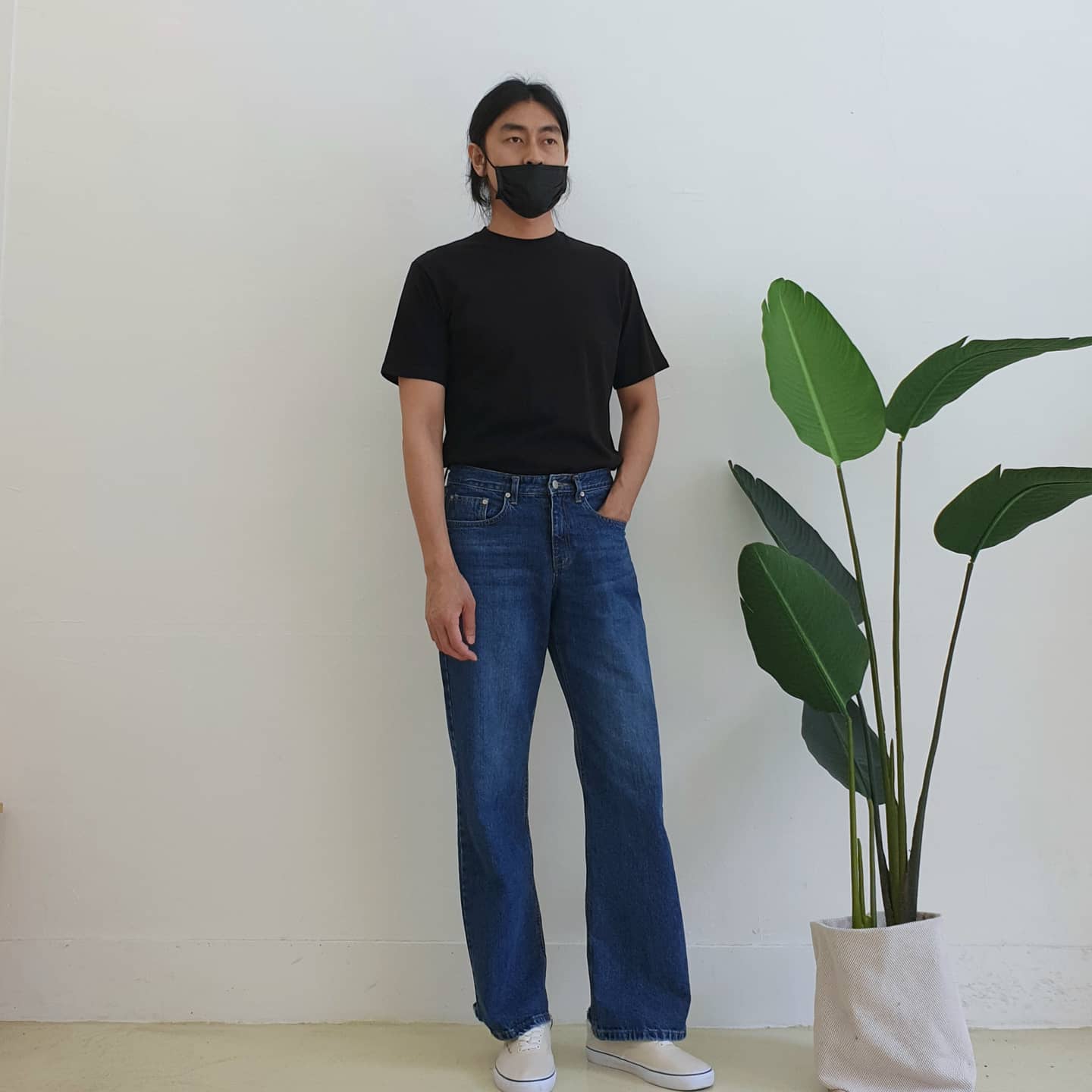 😁
.
나도 티셔츠 청바지 도전🙋‍♂️
표정은 멍🙄
.
.
.
#술먹으면멍멍이