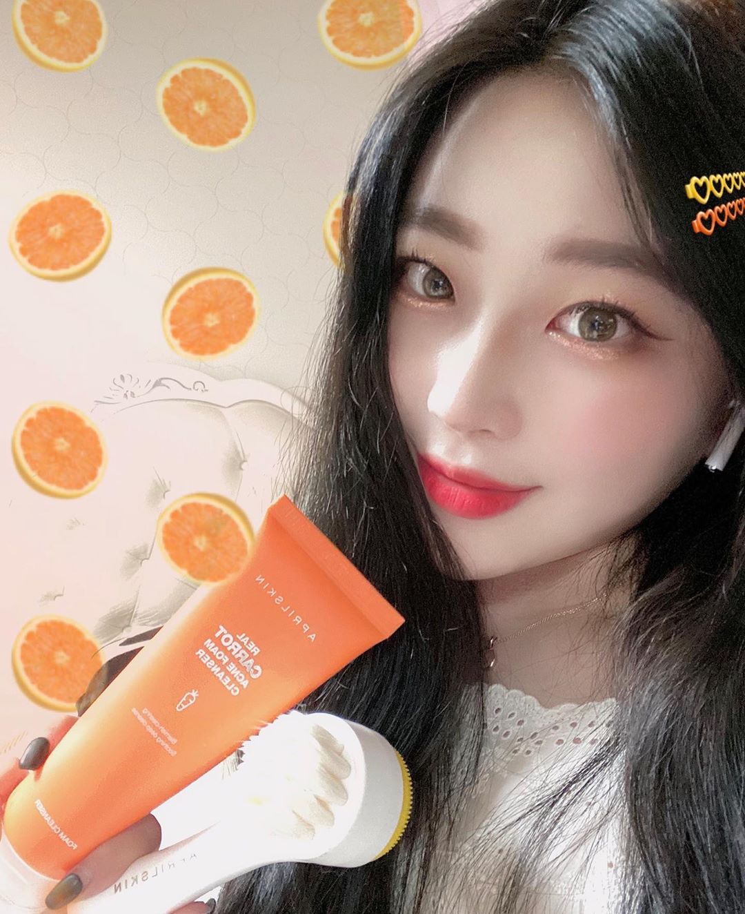 이 윤선 on Instagram: “🥕에이프릴스킨에서 새롭게 런칭한 리얼 캐롯 아크네 폼클렌징🥕 . . .