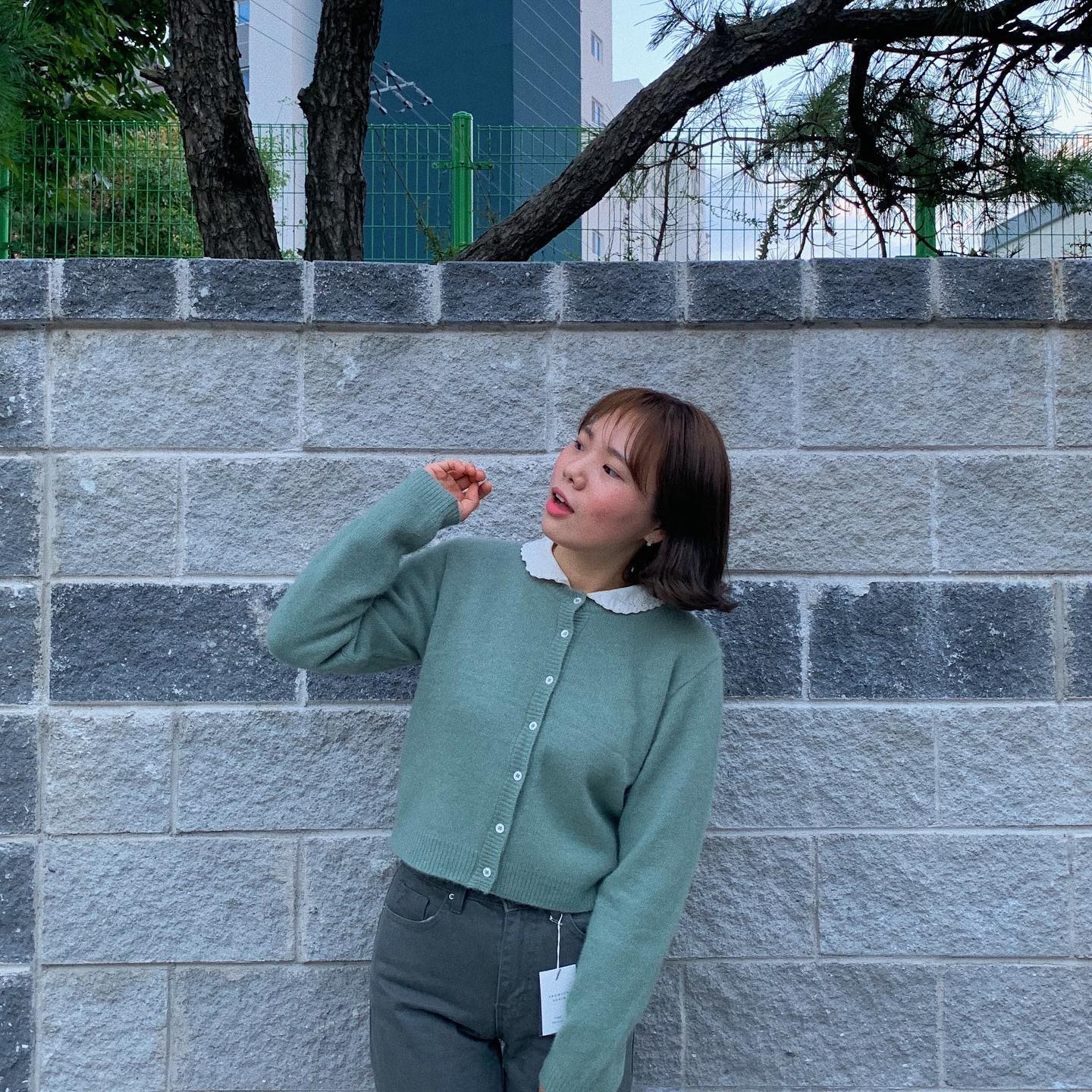 Ursen Autumn Mood 🐿🤎🍂🕰🦔
➜ 9/15(화) ~ 9/20(일)
.
.
#유어센 #유어센마켓 #블로그마켓 #인스타마켓 #가을마켓 #9월마켓 #오픈 #데일리 #데일리룩 #데이트룩 #빈티지룩 #autumn #market #daily #dailylook
⠀