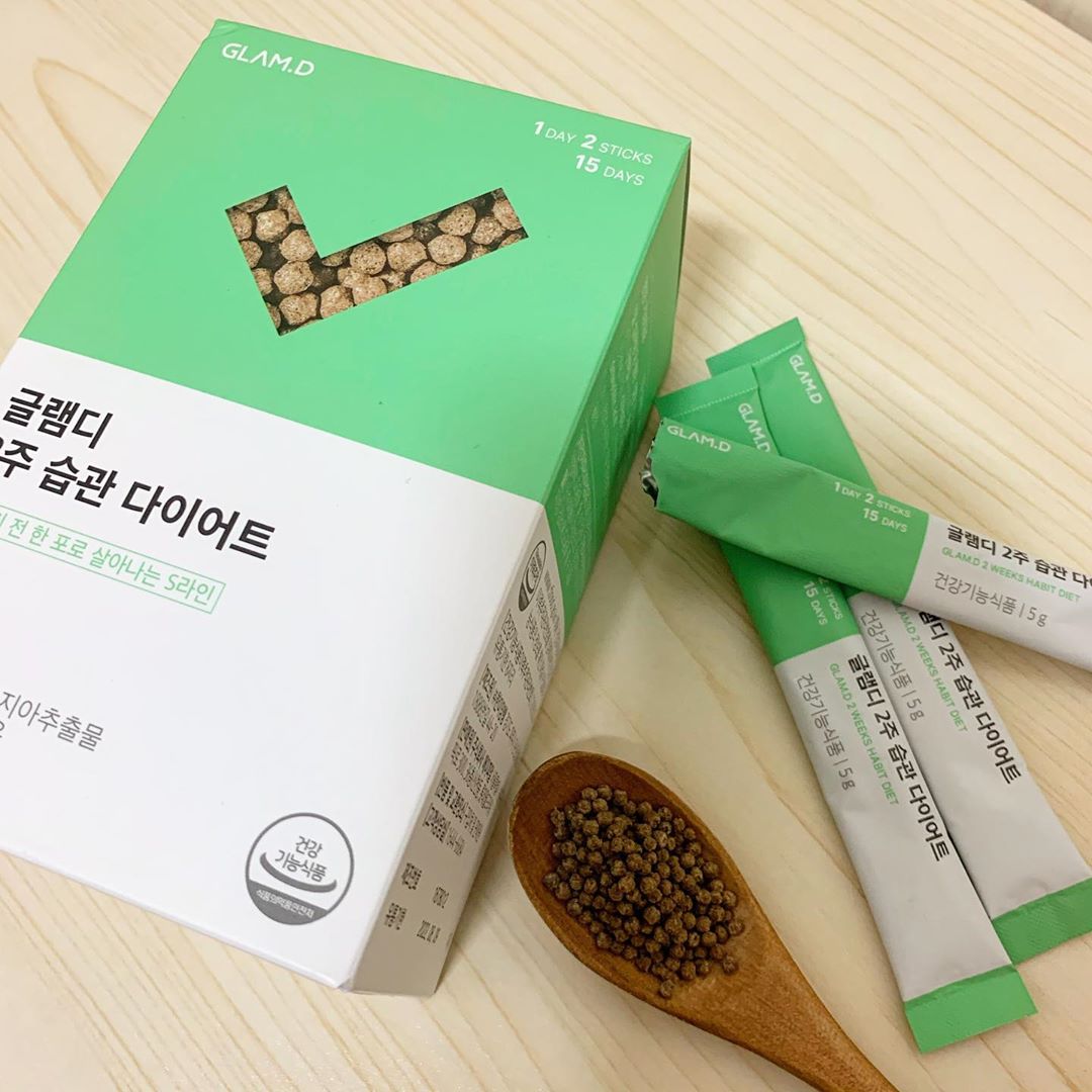 먹스타그램 on Instagram: “⠀ #제품협찬광고 ⠀ [글램디] 2주 습관 다이어트 ⠀ 체지방감소와 장건강을 한번에⋆͛‪‪⋆͛ ⠀ 식이섬유 1일 기능성 함량100% 충족! ⠀ 환제형으