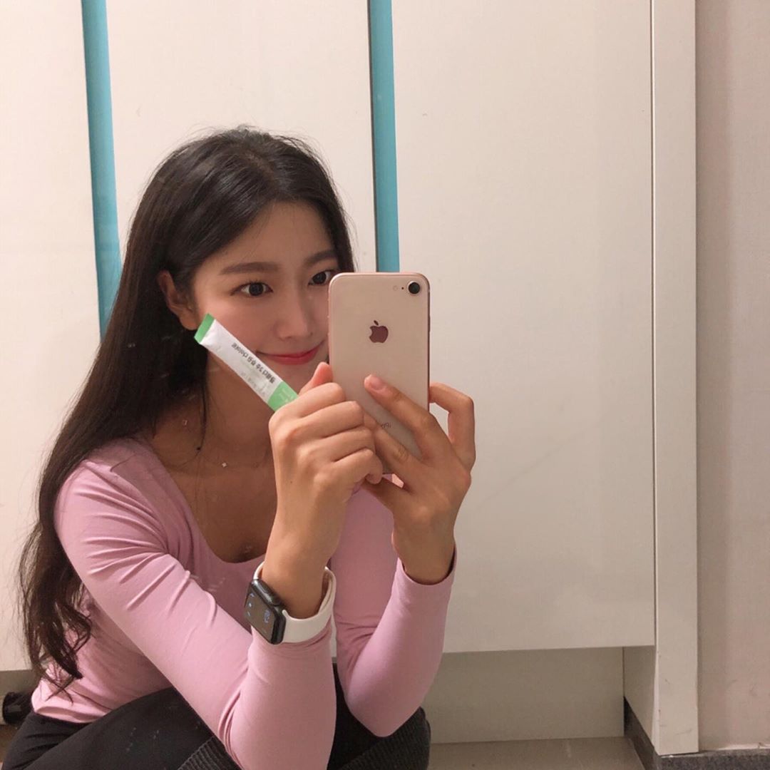 늘 감사하기 🙏 on Instagram: “#제품협찬광고 거리두기 기간동안 집에 있다보니까 살이 찌는것 같았는데 먹고 도움을 받은 제품 💓 환으로 되어있어 먹기도 편하고 중요한 일정으로 빠르게