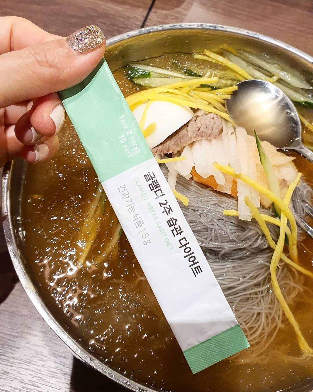 뷰블리통통&통통맘 on Instagram: “#협찬 . 늘 다이어트 하고 있는 뷰블리통통인거 아시죠? 가르시니아를 좋아하고 다욧에 늘 먹지만 진짜 과식때는 차전자피를 먹어요. 가루로 먹던 차전자피