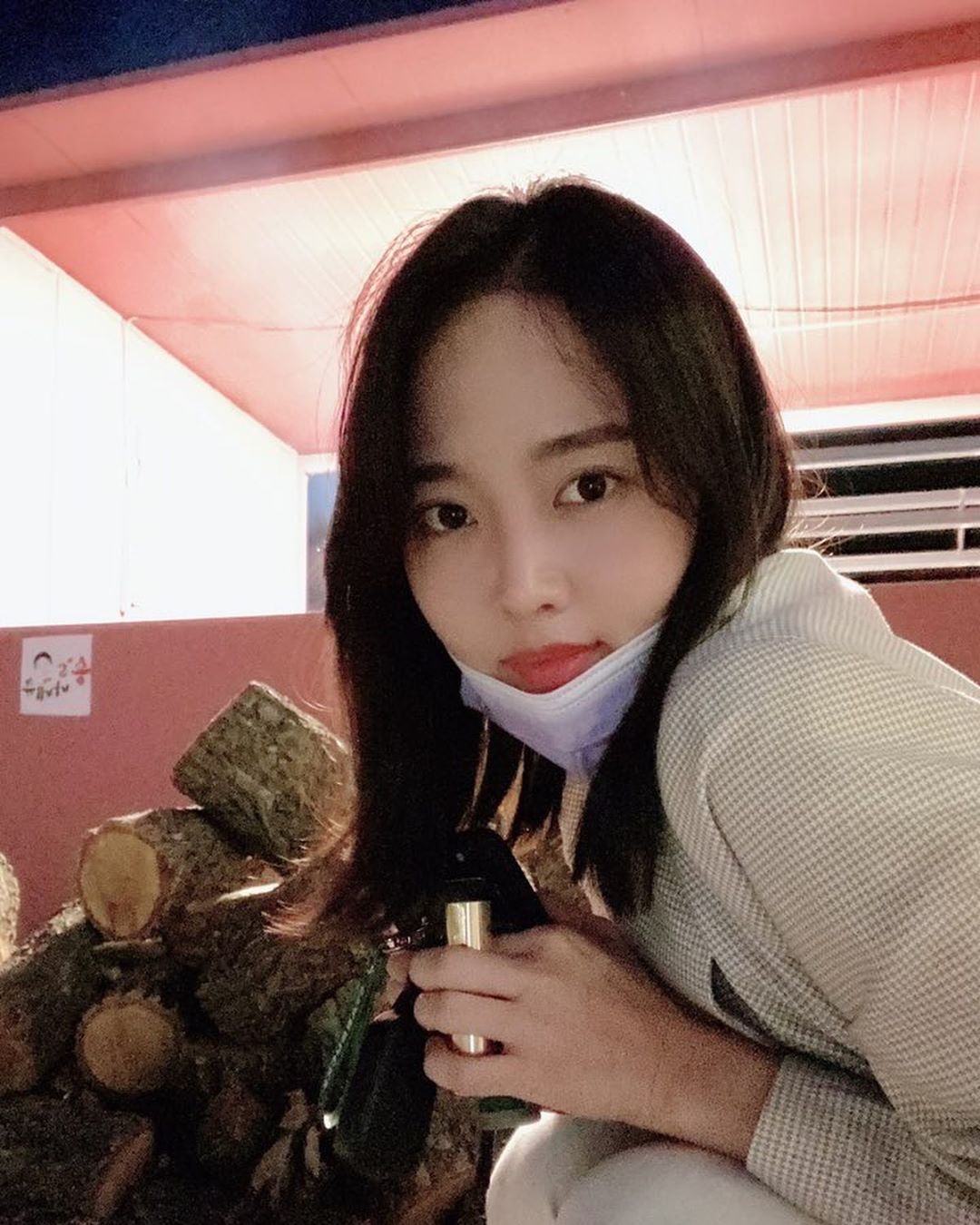 백초아 on Instagram: “숯불향이 가득한 #숑스바베큐 에 다녀왔습니다!!! 한옥 분위기에 넓고,