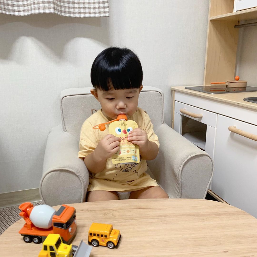 도윤맘 on Instagram: “#협찬 #제품협찬 ⠀ 도윤이는 돌 때부터 배도라지즙을 꾸준히 마셔왔ᄃ