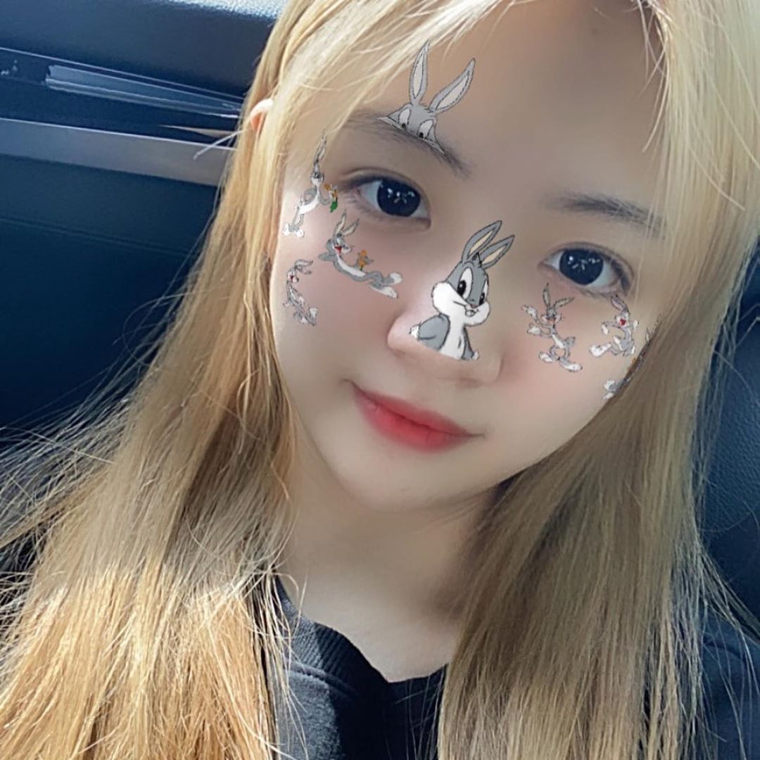 은 on Instagram: “#제품협찬 . 푸룬과 레몬밤, 히비스커스의 상큼한 맛이 진짜 좋은 것 같아요! 먹어도 먹어도 부담❌ 🙂좋은 변비와 장건강에 좋은 재료들로 만든 차로 만든 차라! 일반