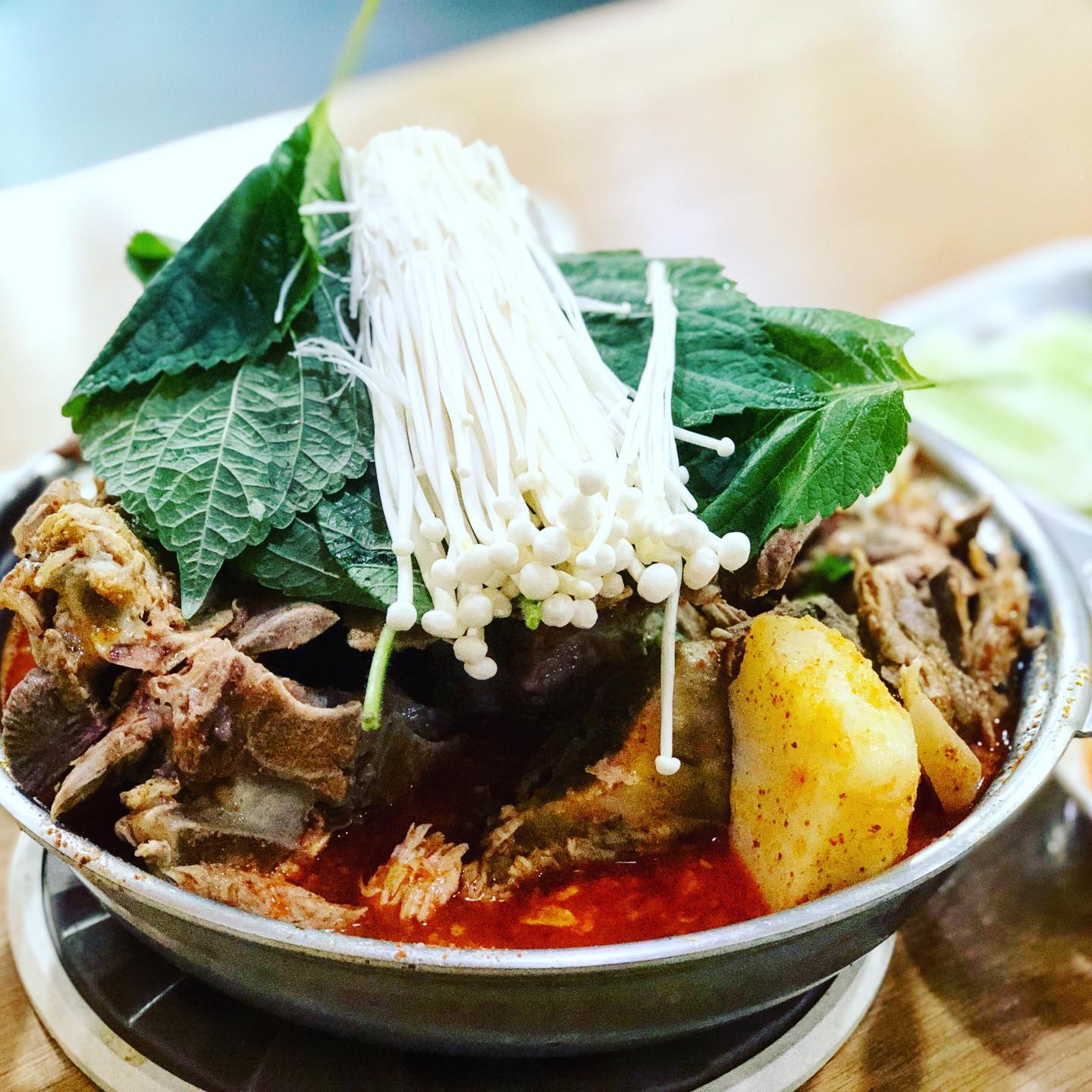 #성수동맛집 
푸짐하고 맛있는 #성수소문난감자탕 
오랜만에 방문. 별관은 첨 가봄
역시 좋아 ^^