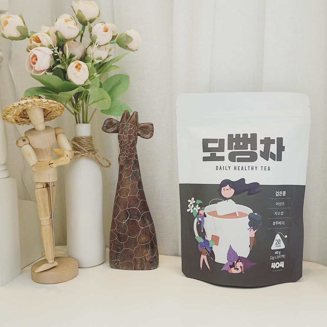 공구의향연 뚜띠맘 on Instagram: “#협찬 (탈)모뻥차 드디어 먹어봄😎 이름 너무 웃기죵ㅋㅋ 탈모에 좋은 모뻥차!! 왜 탈모에 좋은 차인가 살펴봤더니 검은콩과 어