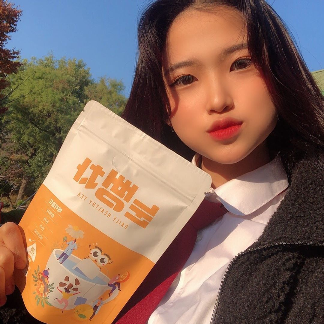 ᴴᴱᴼ ᴶᴵ ᵂᴼᴺ on Instagram: “#광고 #협찬 ‼️ 눈뻥차 ‼️ - 눈에 좋다고 알려진 메리골드, 결명자, 유자, 진피, 캐모마일같은 5가지 천연원물을 최적으로 블랜딩한 제품입니다 - ✨ 장