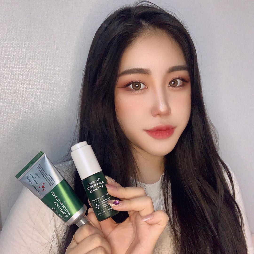 뿡빵이 ʕ∙ჲ∙ʔ (수형)🕊 on Instagram: “💚메디큐브X뿡빵💚. 🌿시카엠플&시카크림🌿. 제로모공패드에 이어서 메디큐브의 존좋템을 가져왔어요><🌿. 슈퍼시카 워터인