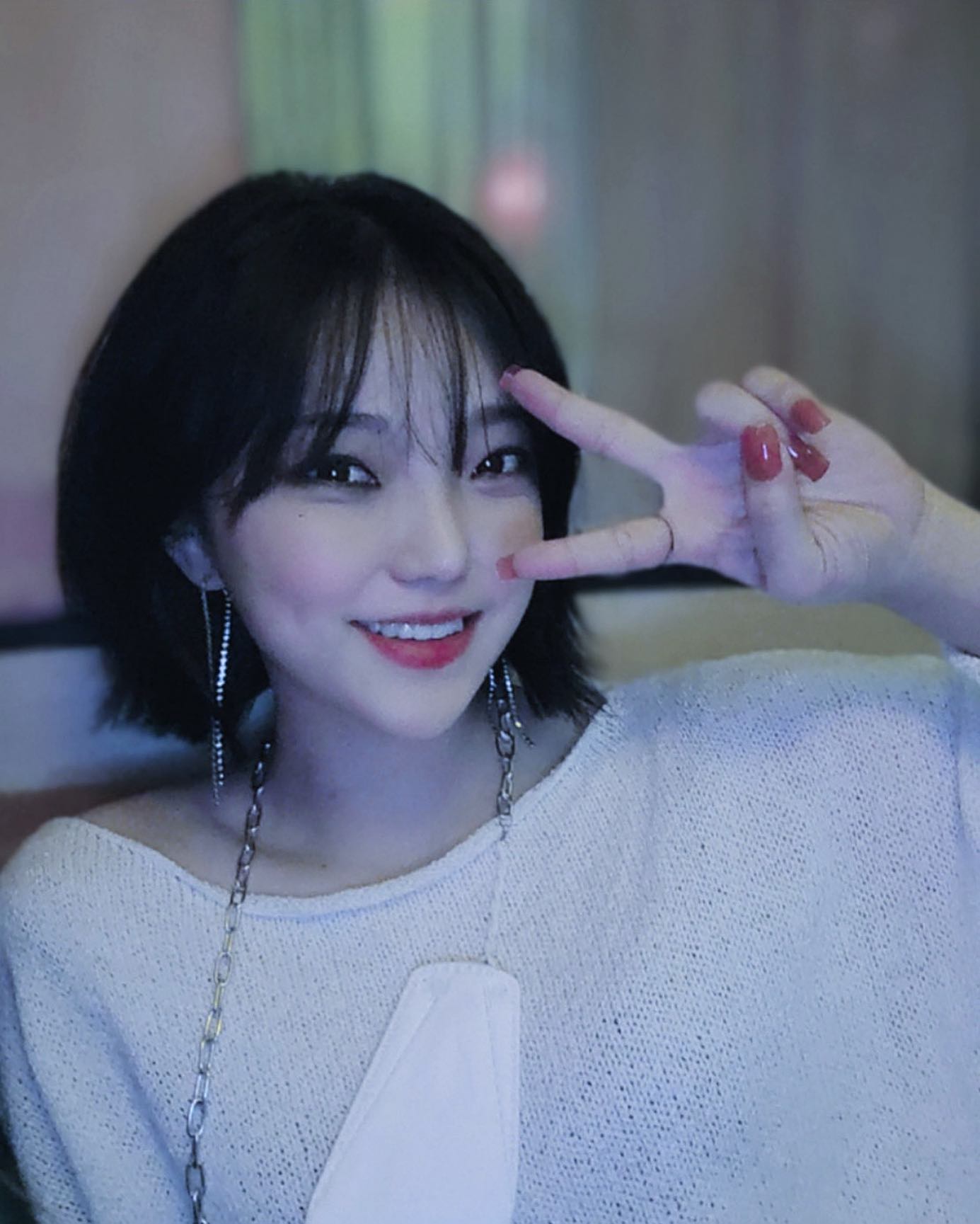 가을과 겨울 그 어디쯤 🎈
니트는 daoni.m  다온언니네꺼
얼굴이 화사해 보인다구요..!