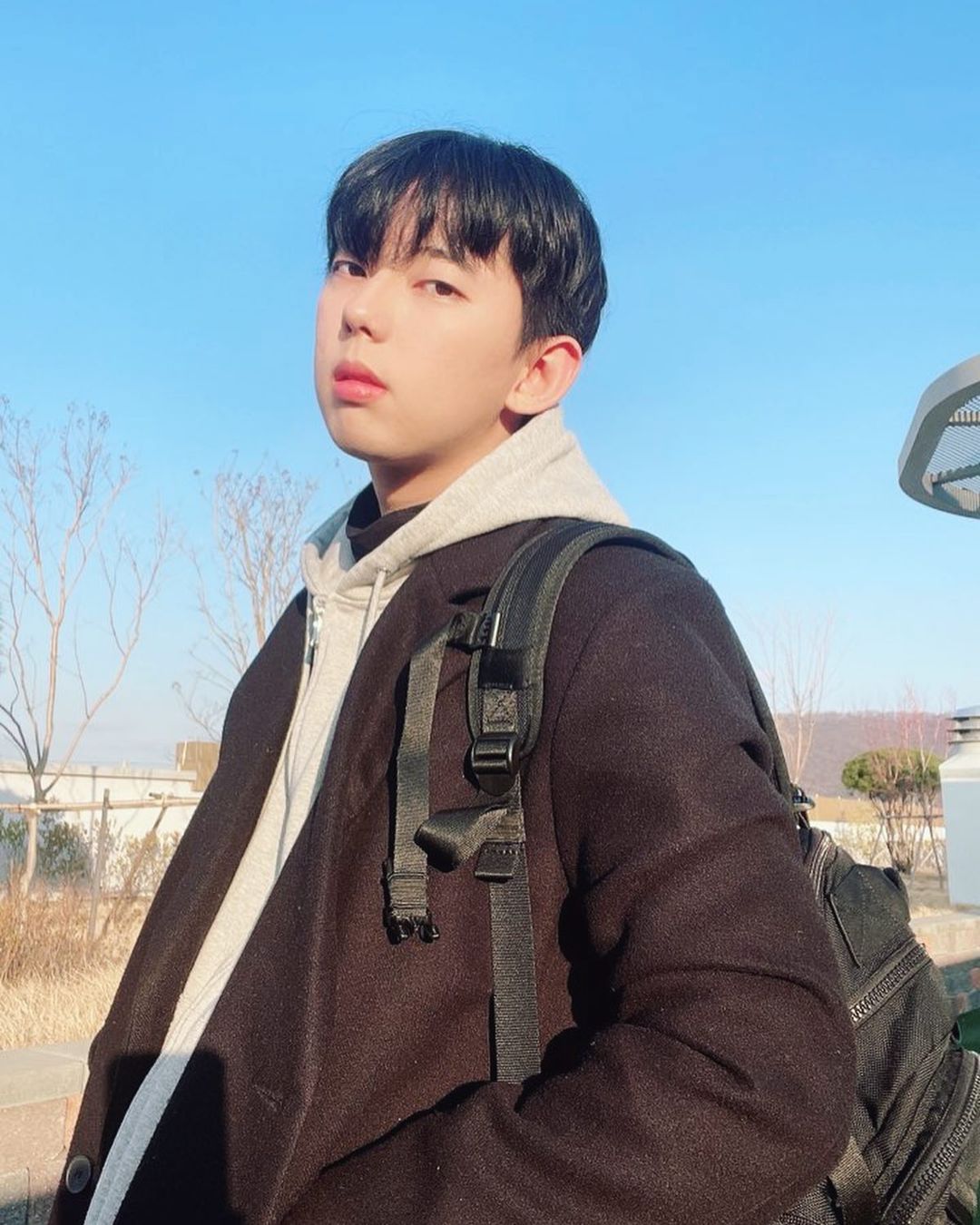 조준한 on Instagram: “#협찬 [태가남]데일리 오버핏 후드집업(남녀공용) 높은 퀄리티⬆️ 저렴한 가격⬇️ 100% 국산 제품이라 시중에 저렴한 후드랑은 비교 불가..🙊 데일리 아이템으로 좋아여! 착용감 너무 편하고 어깨가 넓어보이는 착각.. 어떤 옷에 입어도 평타는…”