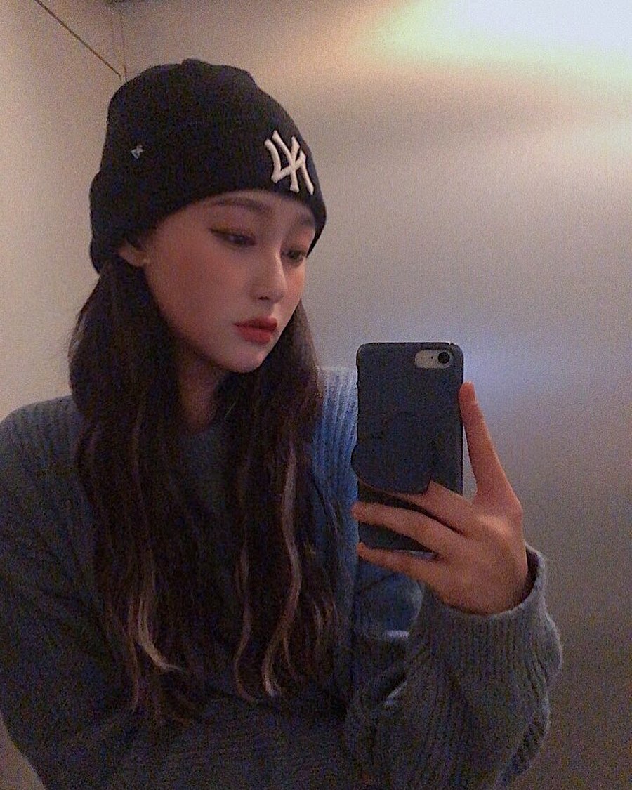 SEO YELIM on Instagram: “리터치했는데 티 안나고 이쁘게되서 기분 좋지유:)붙임머리 할 사람은 부천 아스카헤어로🎈”