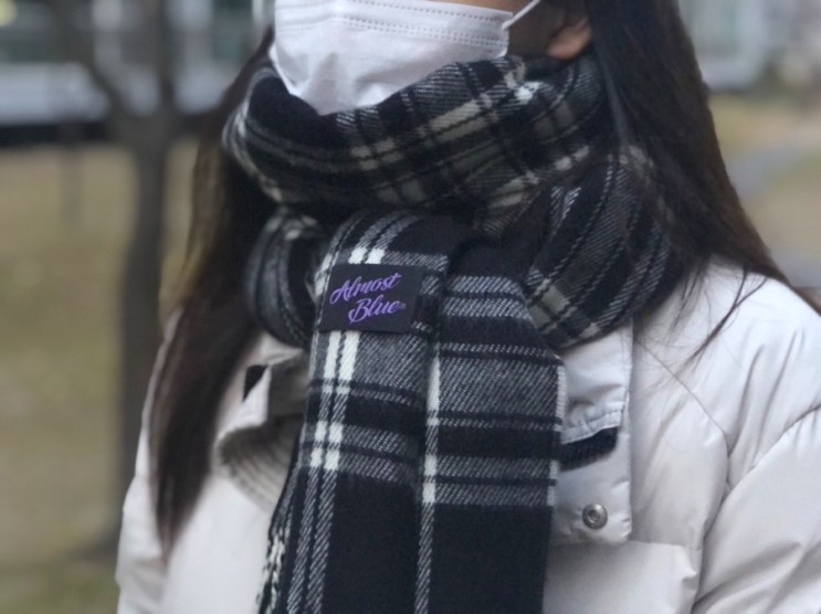 [R:V] 세상 두껍고 따뜻한 얼모스트블루 여자머플러 추천🧣