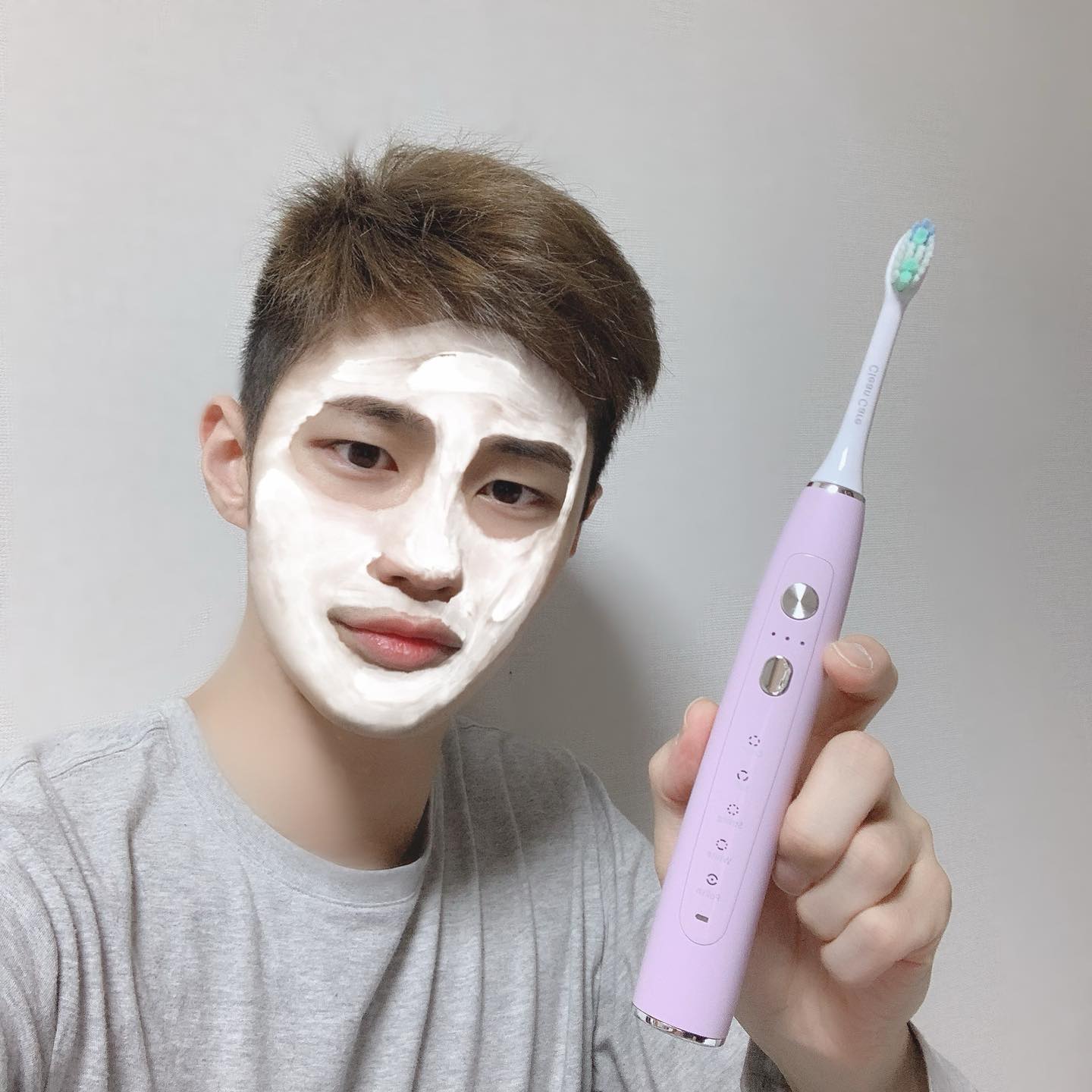 #협찬 음파전동칫솔 제품 기능중 화이트 기능 3단계로 가장 마음에 들었어요~ 

치과에서 제대로 닦으면 하루에 두번 양치해도 된다고 하셨거든요

danmioffical

가격도 저렴해서 신년선물로 딱 이에요

치아는 평생 간다고 하잖아요~
소중한 내 치아 지켜주세요~

네이버 단미공식스토어를 방문하면 다양한 제품을 만날 수 있습니다

#단미 #단미음파칫솔 #음파전동칫솔 #휴대용전동칫솔 #잇몸케어 #치아관리 #셀프치석제거 #구강관리 #교정칫솔 #연말선물 #음파칫솔 #전동칫솔 #셀카 #훈남 #자취 #샤워 #깨끗하게 #스킨케어 #skincare #skincareroutine