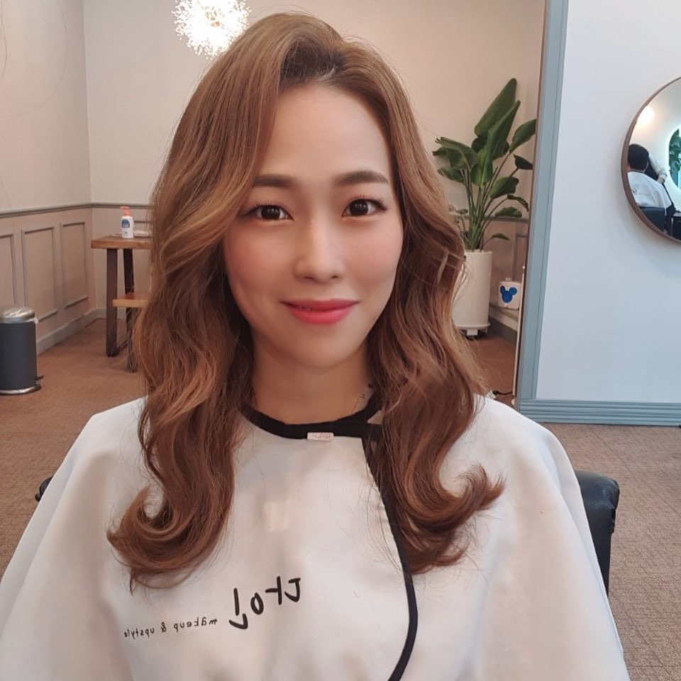 메이크업 받음!!
⠀
다인메이크업 쌤들 짱짱ㅎㅎ
예쁜 실내에 메이크업+헤어
완벽하게 해주셔서 담에 또 오기로 한 샵
⠀
수원 메이크업 받은거중에
제일 맘에드는듯💓
⠀
⠀
⠀
#수원메이크업 #다인메이크업 #수원메이크업맛집 #수원메이크업샵 #수원메이크업잘하는곳 #수원메이크업추천