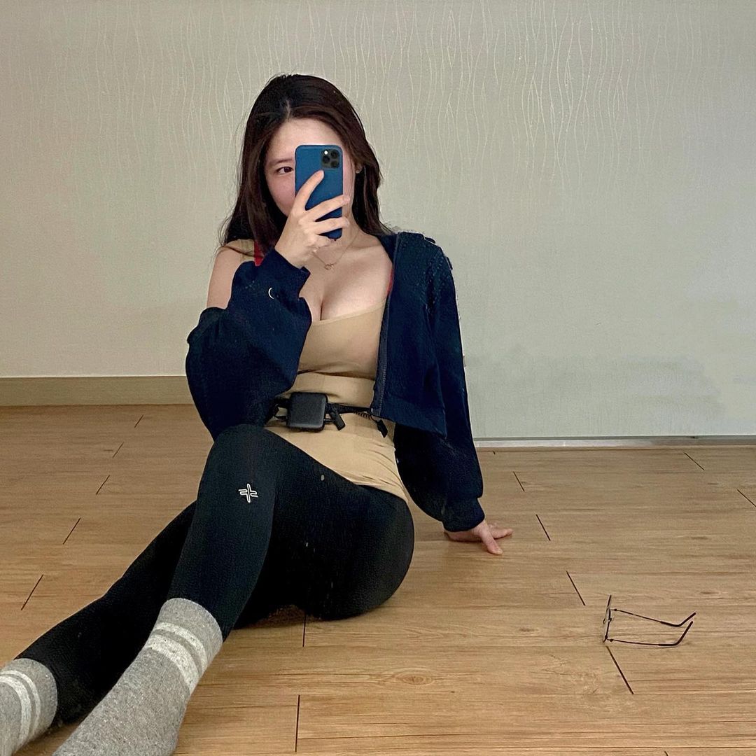  “#바디원 #슬리밍웨어 #입는다이어트 #협찬 운동복에도, 평상복에도 입을 수 있는 슬리밍웨어 체지방감소 및 허리둘레…”