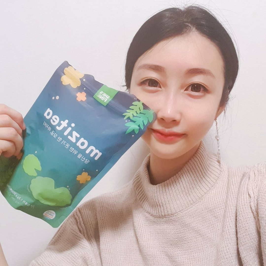  “#광고 수족냉증 때문에 어릴때부터 한약이며 겨울엔 수면양말은 필수품 결혼 전 항상 엄마가 물을 끊여주셔서 정수기물 별로 안좋아하는 난 둥이들은 6년째 보리차 끓여먹이면서 정작 내물은 귀찮다는 이유로 안끓이게 되고 물도 잘 안마신거 같다. 요즘 자기…”