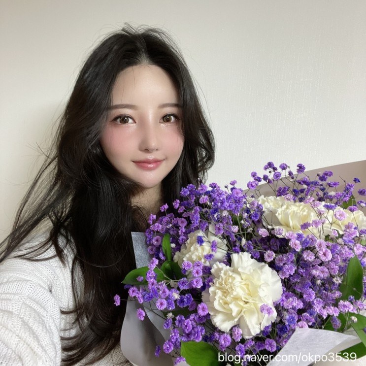 [청담동꽃집] 강남꽃배달서비스가능한 청담애쉴리즈플라워_카네이션+안개꽃+루스커스잎 콜라보