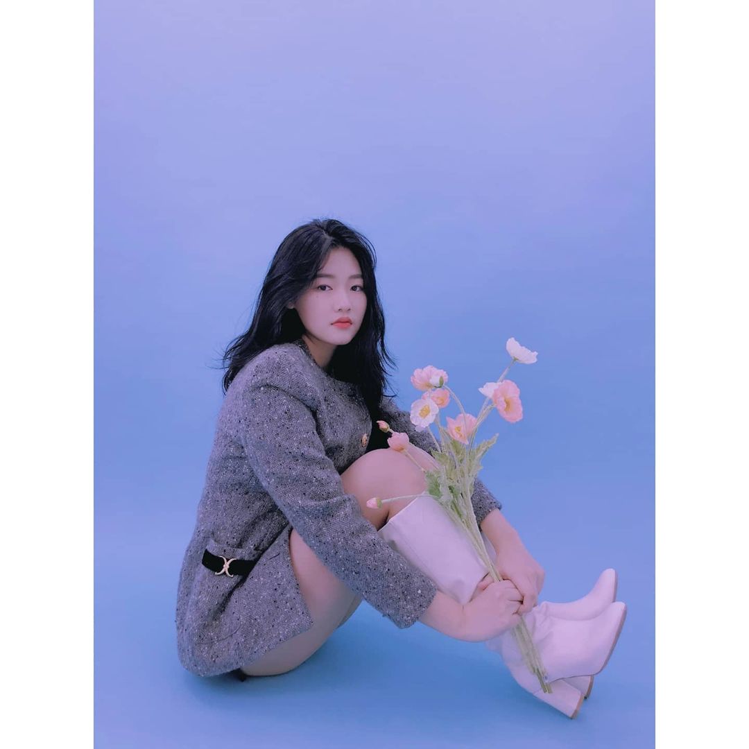  “#AD #어여쁜스튜디오 #인천렌탈스튜디오 ○ 인천에 너무 이쁜 렌탈스튜디오 발견.. 자연광도 많이 들어오고 , A룸 B룸 모두 너무 이쁜데 렌탈비도 너무 저렴한 편이라 사진 찍으러 또 가고싶어질듯,, 그리고 소품들도 많이 준비가 되어있어서 꽃같은…”
