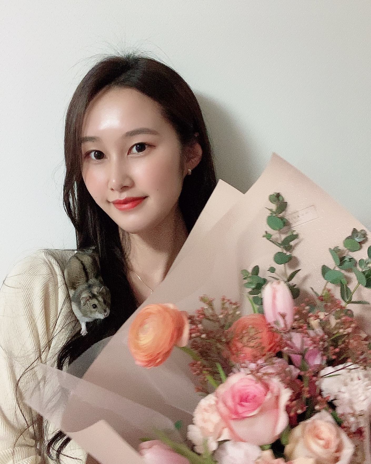 🐹: 킁킁 뭐야 먹는고야?