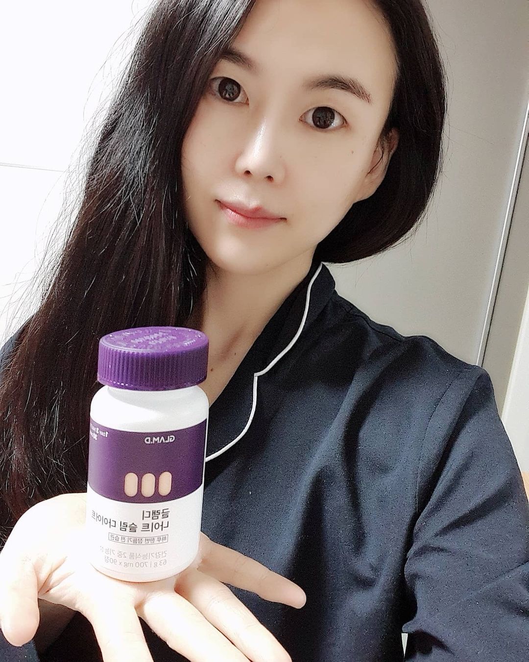  “#협찬 ⠀ 다욧트는 평생친구🤭🤣 요즘자기전 챙기는 3알습관 체지방감소와 스트레스로 인한 긴장완화에 도움을주는 2중 건강기능식품 #글램디나이트슬림다이어트 ⠀ L-테아닌 가르시니아 단호박농축분말 혼합균유산균5종 히알루론산이함유!!! L-테아닌은 특히…”