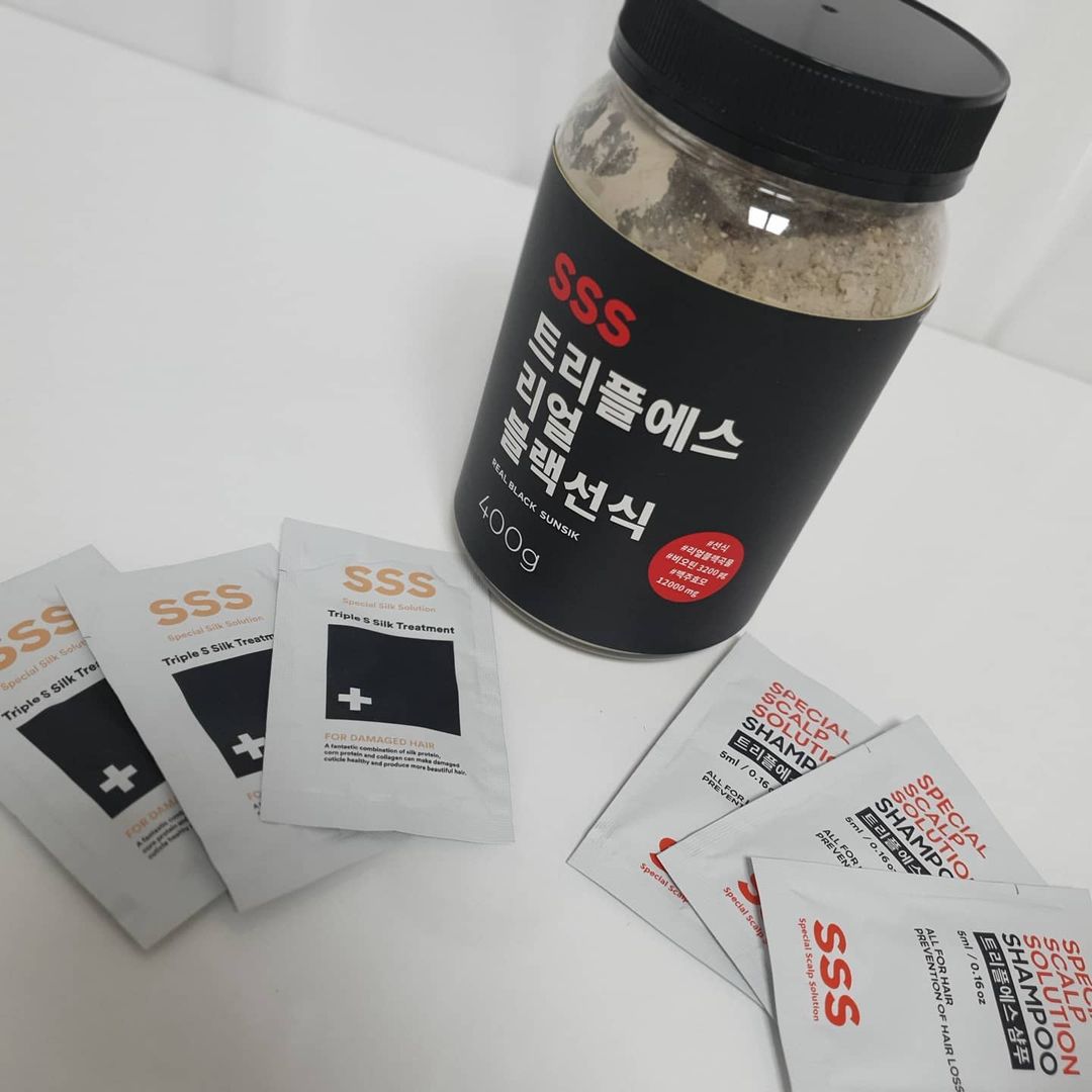  “#협찬 [트리플에스 리얼블랙선식] 트리플에스 리얼블랙선식 400g .국내산 서리태, 약공, 흑미 90%에 비오틴과 맥주효모를 넣은 리얼 블랙선식이며 균형잡힌 영양식사를 이루고자 하시는 분들을위해만들었답니다 - 저는 맥주효모가 궁금해서…”
