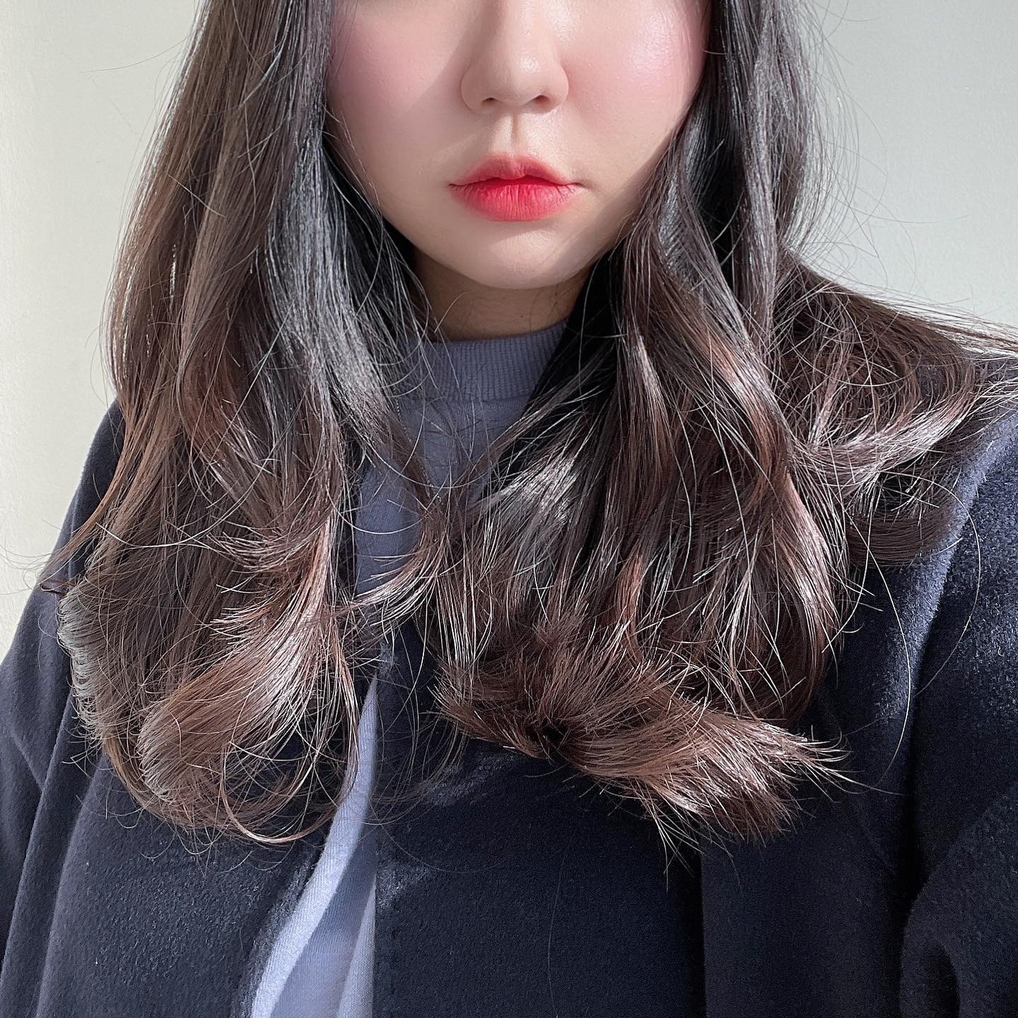 #오늘의쏠리 #블러셔해쏠 #입술발라쏠
.
.
☺️ #이글립스 #구형 #라벤더
.
💄 #메이크업포레버 #립블러쉬300 + #딘토 #펑키랭보 #110
.
.
요즘 핑꾸가 좋은, 레드가 좋은, 2n세 최쏠리입니더ㅋㅋㅋㅋㅋㅋ 청접장 받으러 나가는 메이크업...^0^