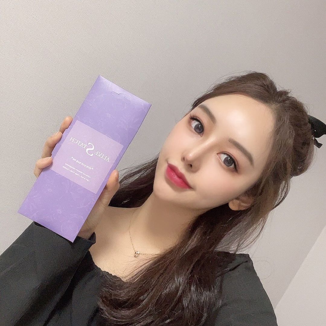  “#협찬 생리통이 심해서 기대 안하고 사용해봤는데 기대이상으로 지금은 필수템이 되버렸다 ㅠㅠ 아랫배에 부착하면 피부와 근육 사이의 공간을 늘려주는 역할을 해줘서 혈액, 림프액 및 조직액이 원활하게 순환될 수 있도록 도움을 주는…”