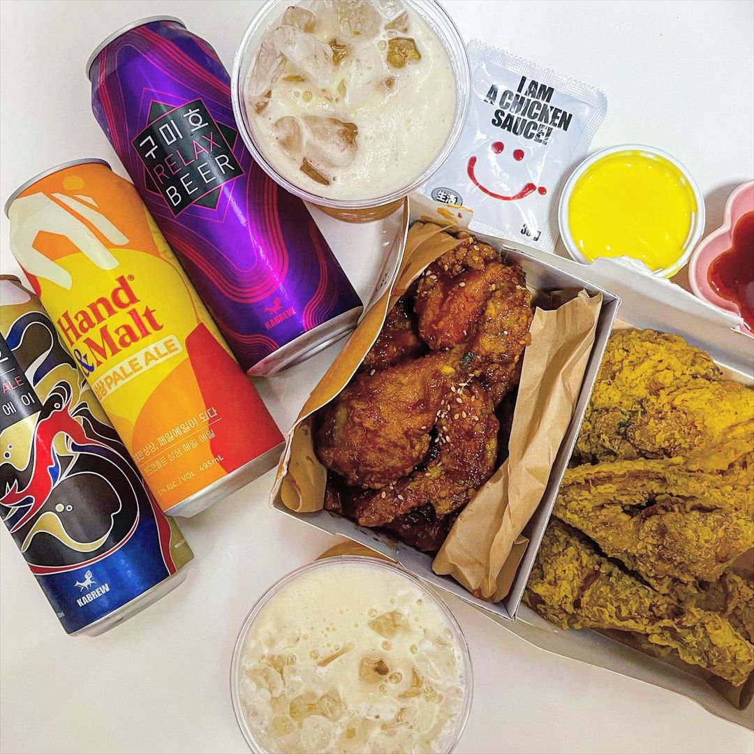  “치킨과 맥주맛집을 집에서❣️#생활치킨 '생활맥주'의 배달브랜드 ⭐️생활치킨⭐️ 믿고 먹는 맥주에 안주까지 집에서 먹다니!…”
