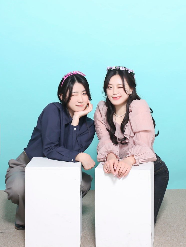 포토위크 :: 송리단길 셀프 사진관에서 촬영한 '비비드컬러' 배경 후기(셀프사진 대성공)