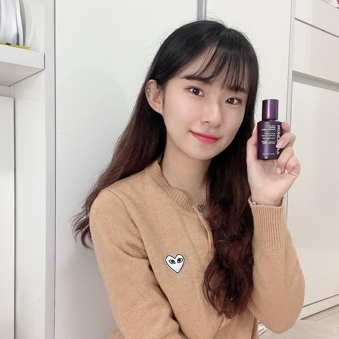  “#협찬 보라색 콜라겐으로 속부터 쫀쫀하게 탄력을 끌어올려주는 코어탄력세럼! 💜피부 탄력 개선 실제 인체적용시험을 통해 확인된 피부 탄력 개선 효과로 사용 전보다 4주 사용 후 피부 탄력이 3.64% 증가함을 확인 💜수분광 저분자 고밀도 콜라겐…”