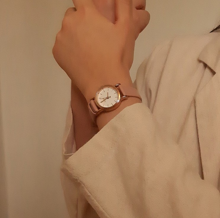 판도라 레드 하트 팔찌 | 세인트스코트 에끌레 여성 시계 리뷰