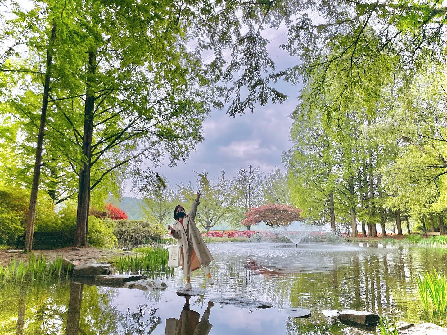 안동 첫째날

이국적인 느낌 들게하는
우리 나라❤❤
너무 이쁘닷
날씨 미쳤다👍🏻👍🏻