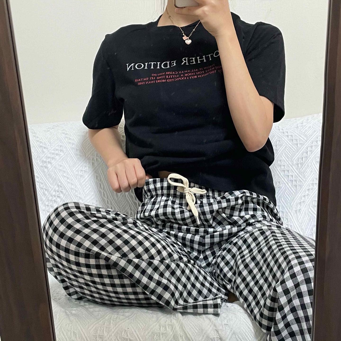 집순이들 필수템🐾🖤
피드에 있는 상품들 프로필상단 주소에 있습니다🤍 #밴딩바지#여자일자바지#체크바지