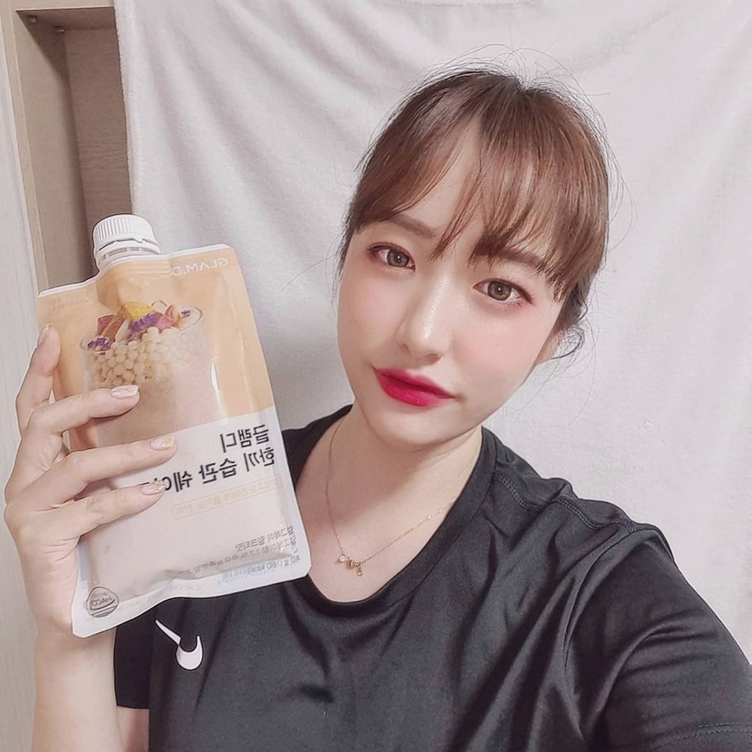  “#협찬 [글램디] 한끼 습관 쉐이크 : 얼그레이 밀크티맛 ⠀ 달달한 밀크티 덕후는 다이어트 때문에 슬퍼요 •᷄⌓•᷅ ⠀ 하지만 얼그레이 밀크티 쉐이크로 대체 할 수 있지~ 진짜 엄청 달아서 재구매 의사까지 있음❗ ⠀ 매 끼니 식단 챙겨먹는것도…”