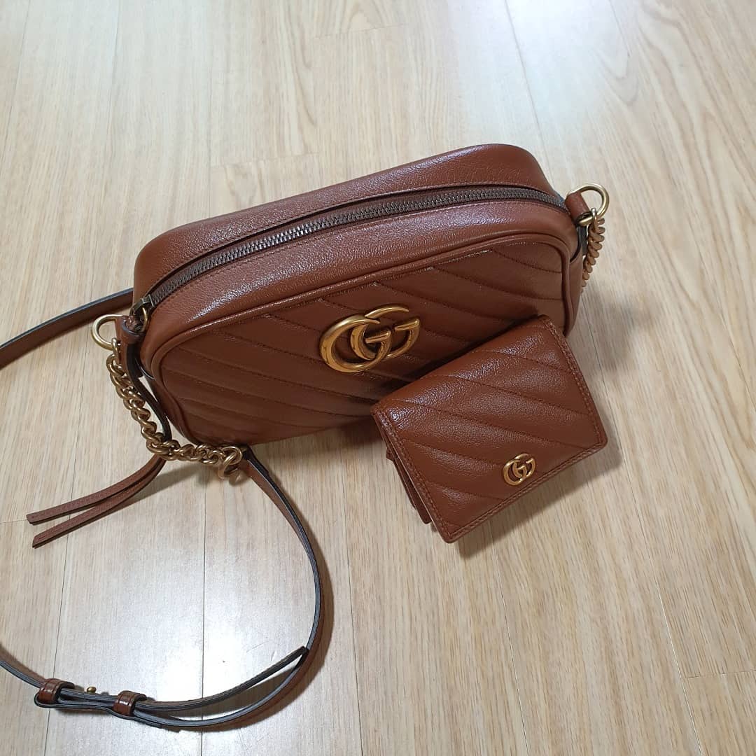 삼남매 행복한 일상♥️ on Instagram: “#협찬#브랜드쉐어#brandshare ⠀ 국내 최초 여자들의 명품 리셀 마켓 들어보셨나요~? ⠀ ⠀ 신원이 인증된 여성 회원만 가입이 가능해 안전한 거래는 물론