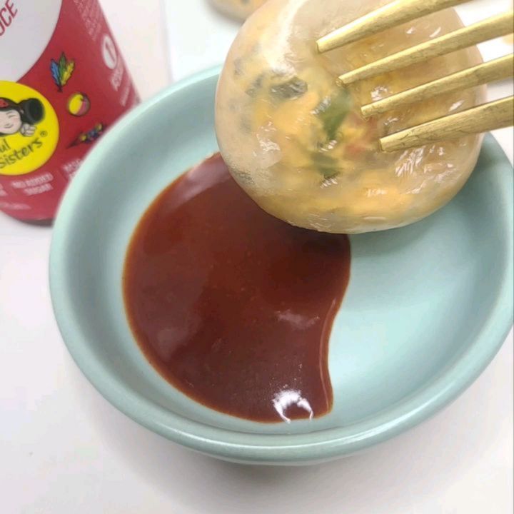 업체로부터 제공받은 제품입니다

❤다이어트 만능 소스~~!

다이어트하는데 맛있게 먹지도 못하고.. 자극적인게 땡기고 🤣🤣 그럴때 이거 하나면 
딱 좋은 만능소스를 알게되었어요
서울시스터즈 고추장 핫소스 🙂🙂
곤약만두 그냥 먹기엔.. 약간 좀 맛이 아쉬웠는데 핫소스 찍어먹으면 매콤한게 스트레스 풀리는 맛~☺☺
저칼로리니까 마음껏 찍어먹는건 비밀🤫🤫

라면에도 매콤한 소스가 필요하다?! 비빔면느낌처럼 먹고 싶다!? 그럴때도 이거면 충분하구요 ㅎㅎ 
고기소스 떡볶이소스 등 다양하게 부담없이
사용할 수 있어서 좋은 것 같아요 ~^^
오늘도 매콤하게 푸욱 찍어서 먹어야겠어요~

#핫소스#고추장핫소스#서울시스터즈#고추장소스#고기소스#매운소스#떡볶이소스#저칼로리소스#만능소스#다이어트소스#매콤소스#협찬

구매링크 ==> https://smartstore.naver.com/seoulsisterskimchi/products/5598265973