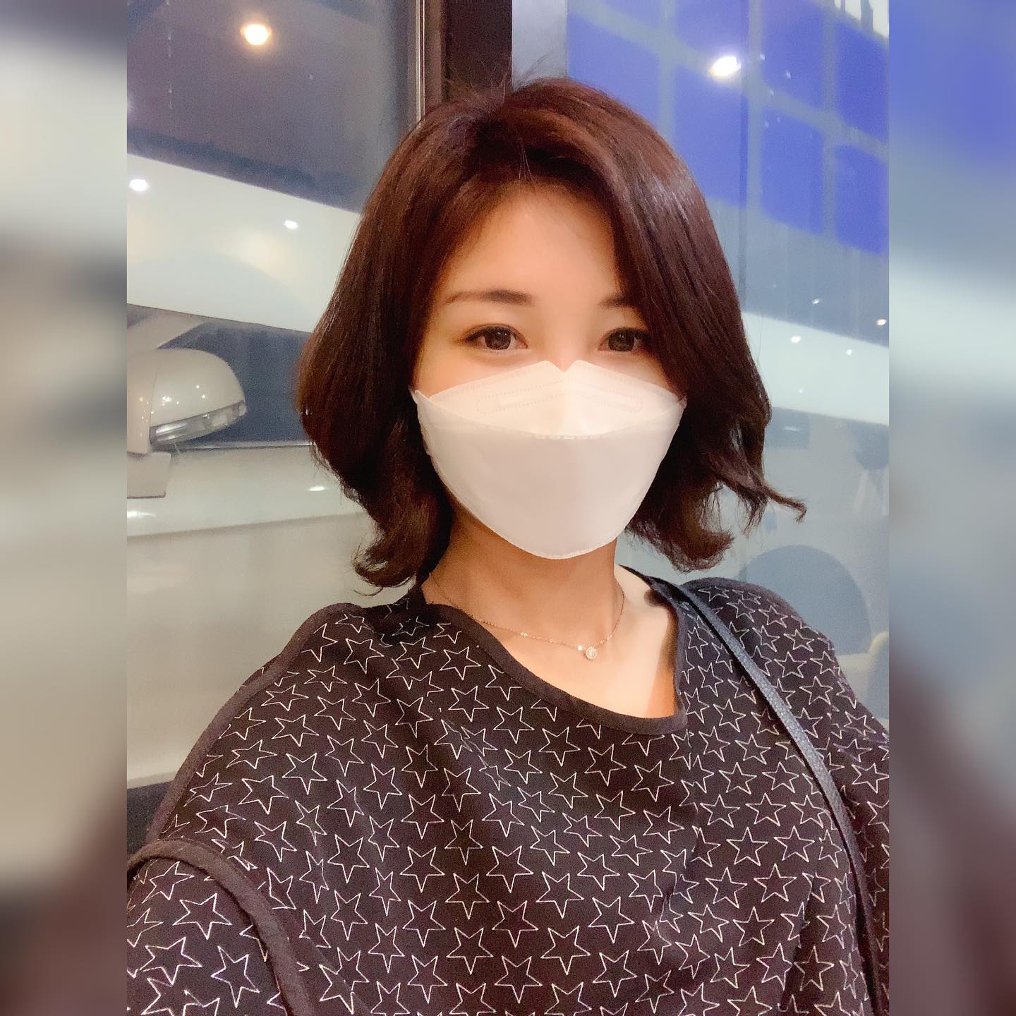 🎀산책
저녁먹고 신랑이랑 카페거리 산책👫
밤꽃 냄새가 나서 좋다는 신랑..
 “어? 나 그게 무슨냄샌지 모르겠는데..”
나만몰라요? 
.
.
#밤마실
#별내카페거리
