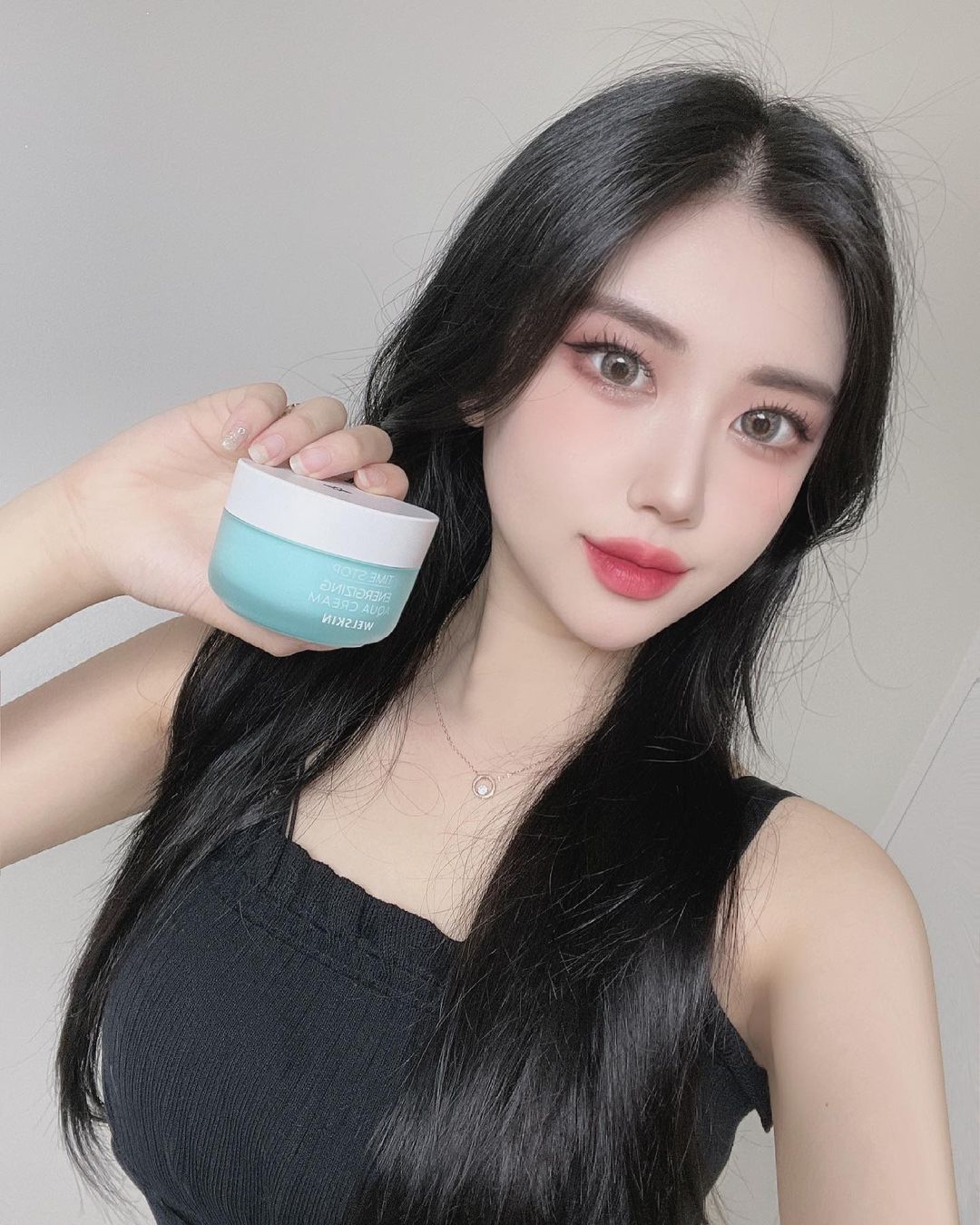 ✶ 🎀 𝒞𝒽𝒶𝑒𝓎𝑒🍬𝓃 🎀 ✶ on Instagram: “#협찬 웰스킨 타임스탑 에너자이징 아쿠아크림 요즘 한창 사용 하고 있는 수분크림이에요 ㅎㅎ 부드러운 발림성과 수분감이 많아 쿨링감