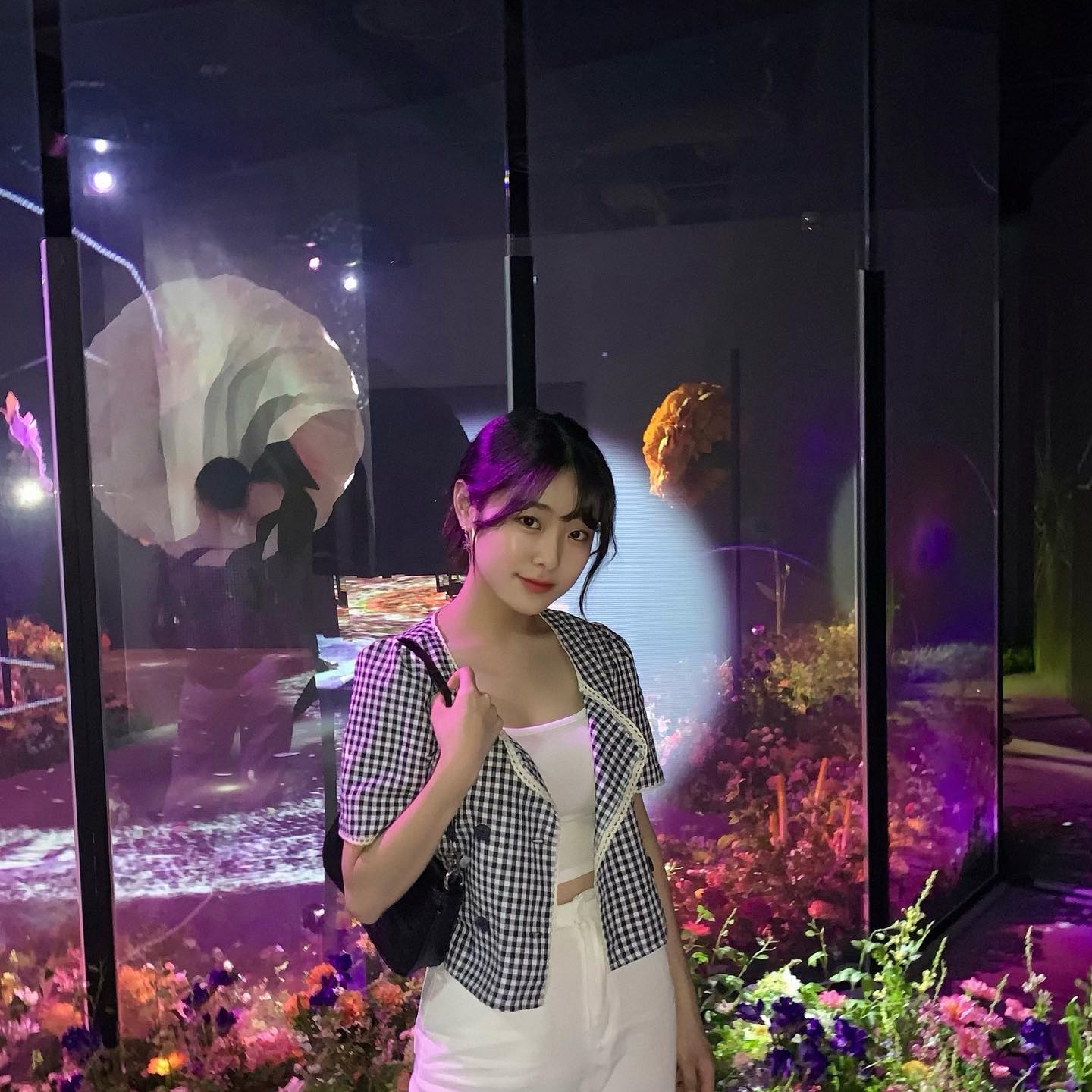오랜만에 하메 리,수랑 데이트 했던날🤗
맨날 집에서 영화보고 밥먹고 나가봤자 산타러 갔는데 이렇게 나와서 노니까 넘 좋다🤍 맨날 놀러다니쨔슥들아